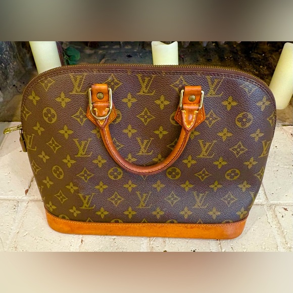 Louis Vuitton Handbags - Authentic Vintage Louis Vuitton Alma Monogram Bag
